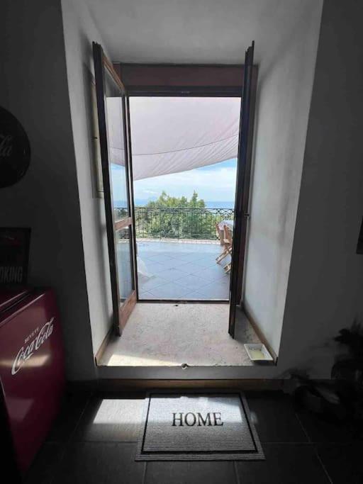 Вилла Kamyhouse Una Tranquilla Struttura Nel Verde Неаполь Экстерьер фото