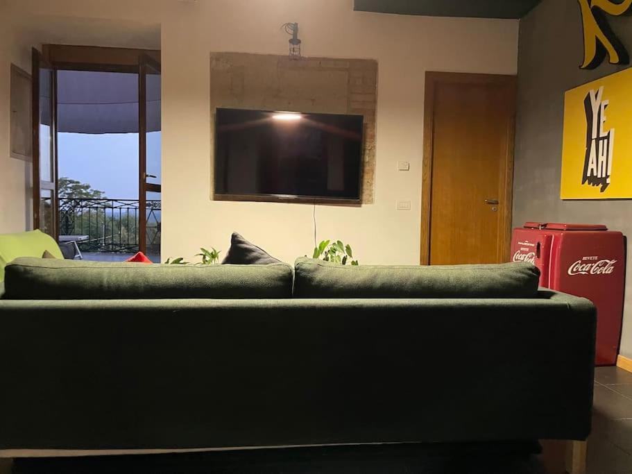 Вилла Kamyhouse Una Tranquilla Struttura Nel Verde Неаполь Экстерьер фото